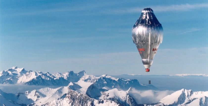 balloon over the mountains