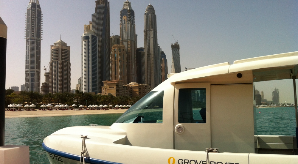 Offer Aquabus range: solar electric passengers boats
