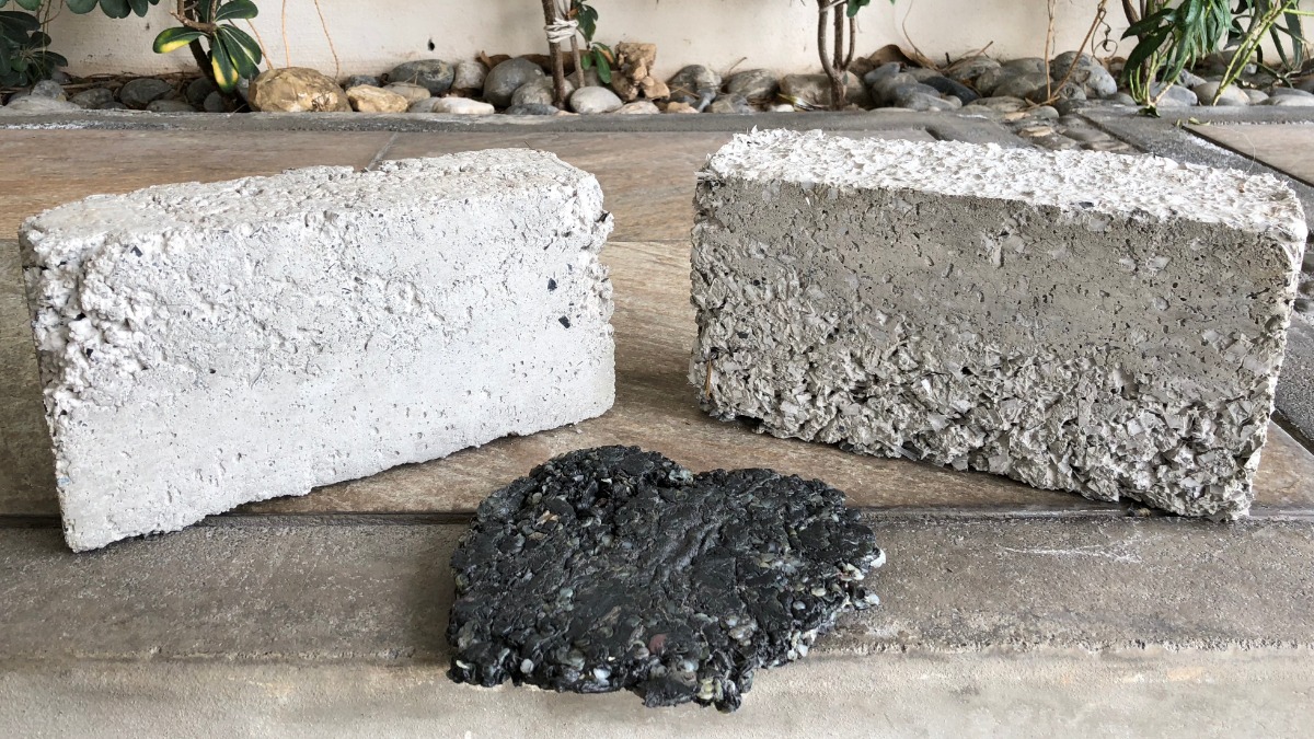 Offer Building materials based on 100% recycled plastics and other composites