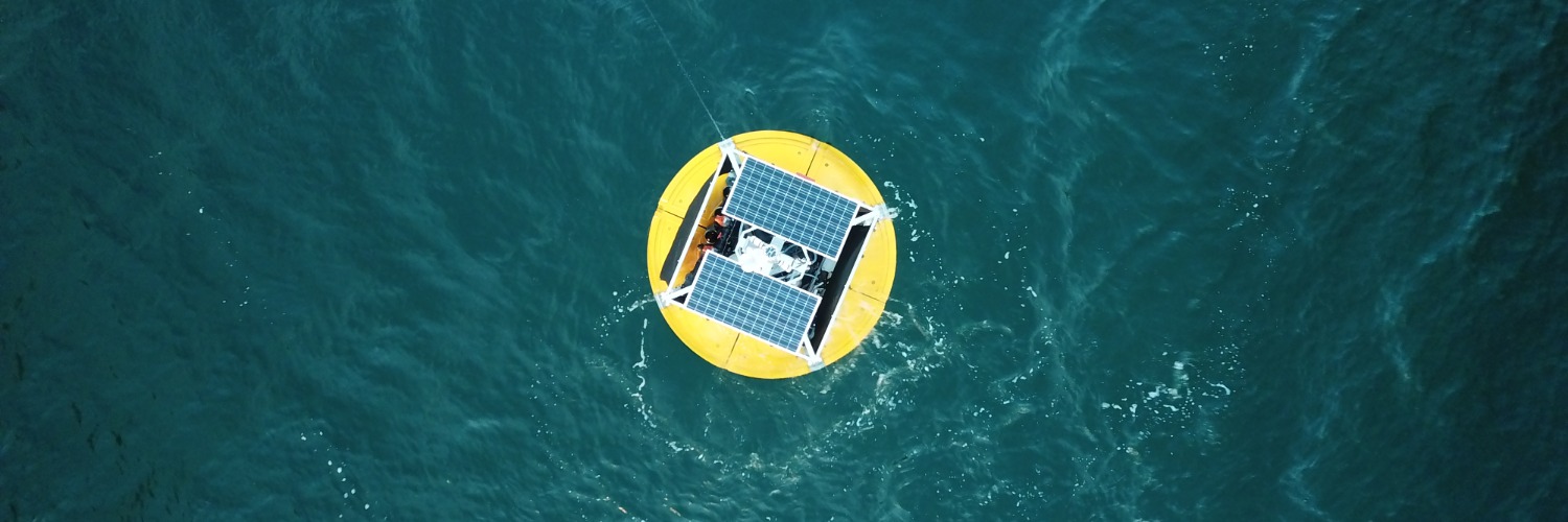 Solar-powered artificial reefs