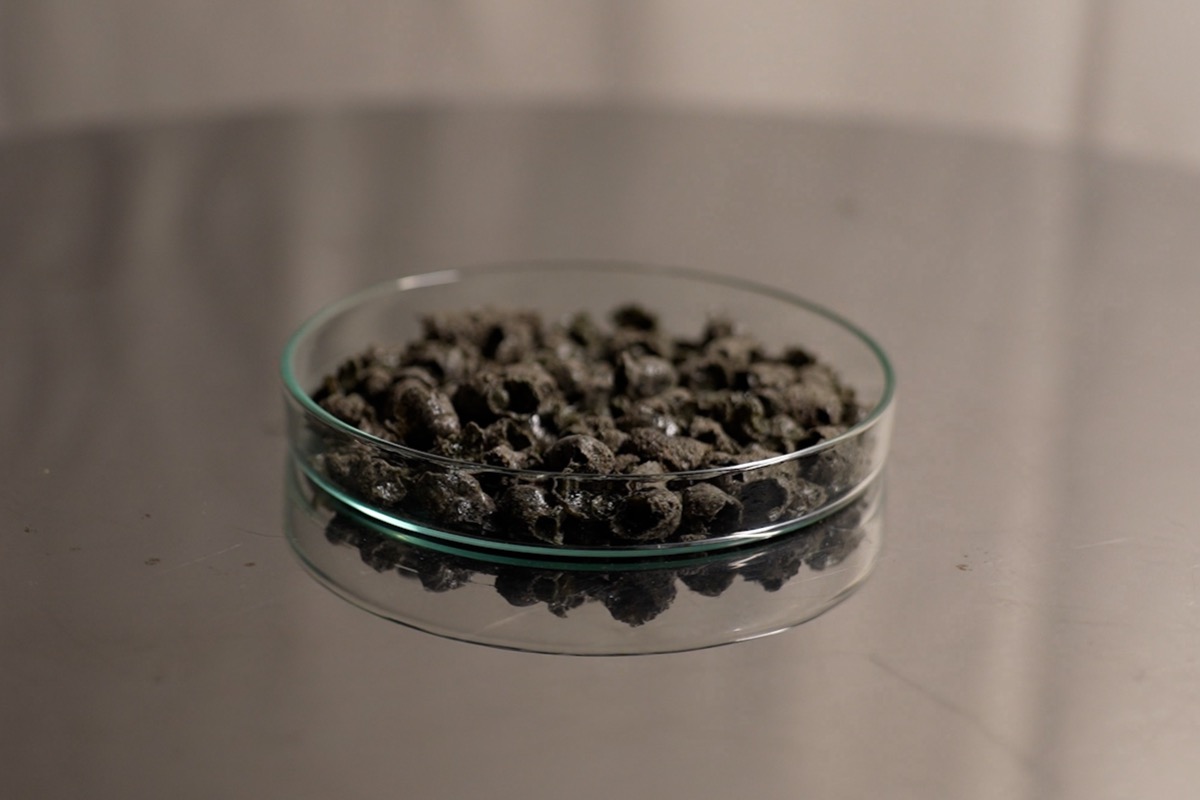 Carbon-free construction materials