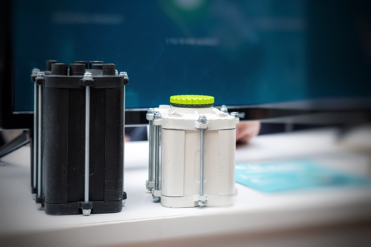 CLHYNN : the third way of green electrification